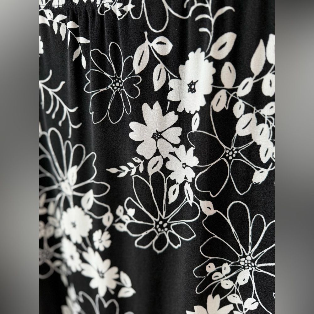 Vintage 90s PS Dew Sutton Black White Floral Midi Skirt Slit - Picture 2 of 9